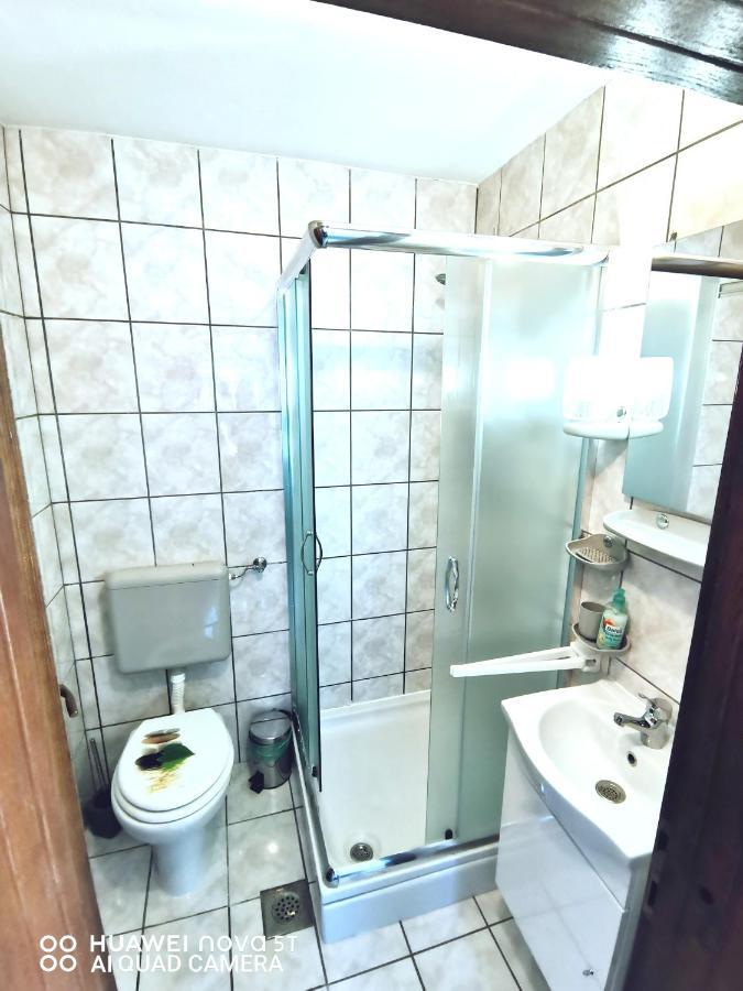 Albert Apartaments Krk Krk Town Exterior photo